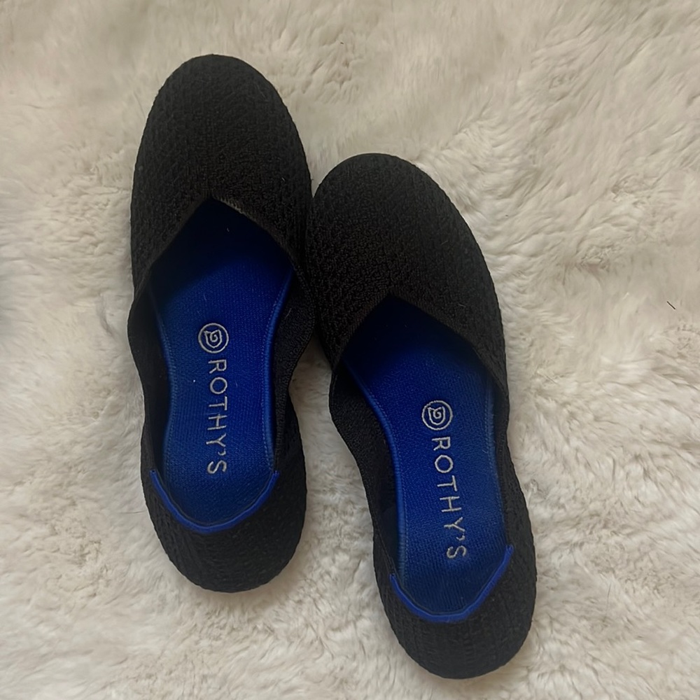 Rothys Rounded Toe Flats - Black